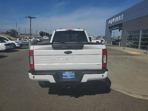 2022 Ford F-350 LARIAT SUPER DUTY