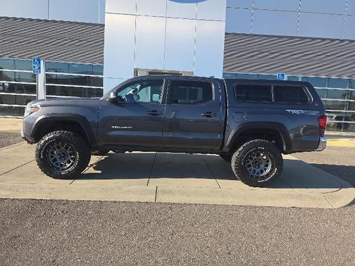 2018 Toyota Tacoma 