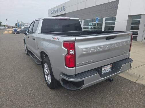 Silver Ice Metallic 2019 Chevrolet Silverado 1500 CUSTOM