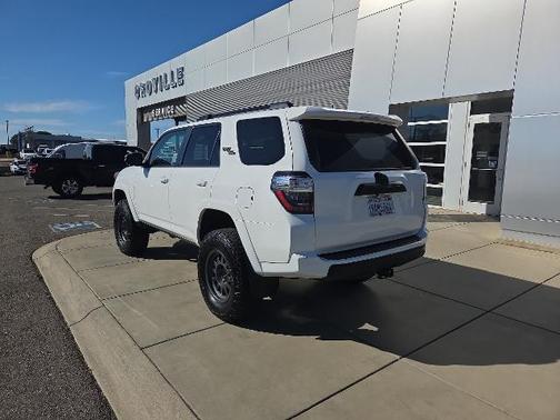 2022 Toyota 4Runner TRD OFF ROAD PREMIUM