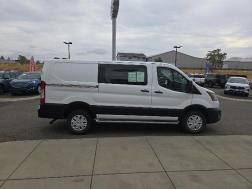2024 Ford Transit-250