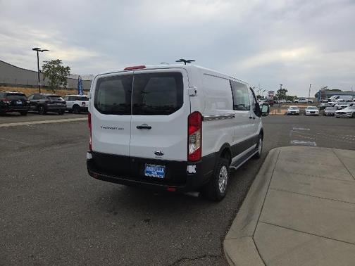 2024 Ford Transit-250 