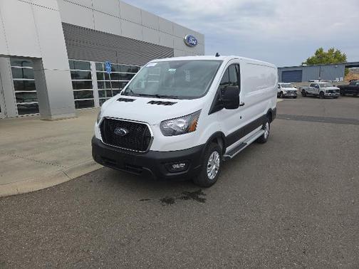 2024 Ford Transit-250 