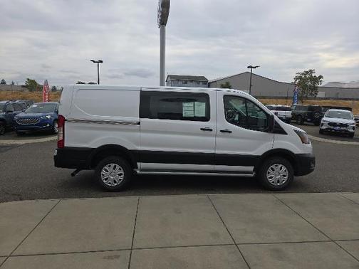 2024 Ford Transit-250