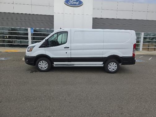 2024 Ford Transit-250 