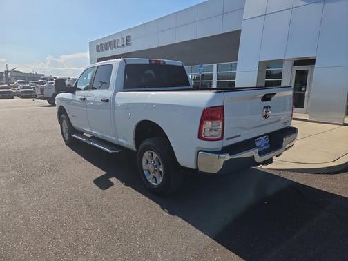 Bright White Clearcoat 2024 RAM 2500 BIG HORN