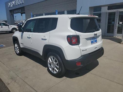 2023 Jeep Renegade LATITUDE