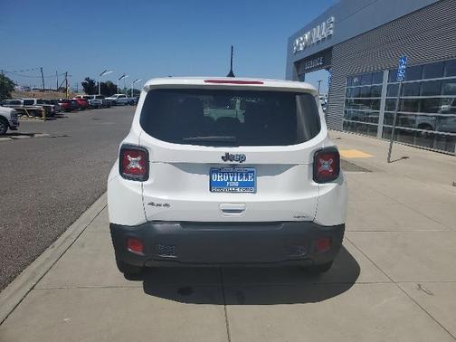 2023 Jeep Renegade LATITUDE