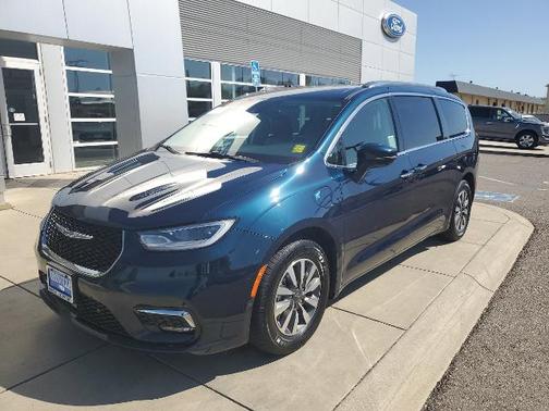 2021 Chrysler Pacifica TOURING L