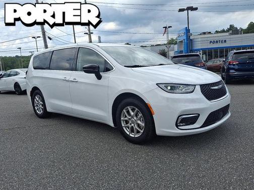 2024 Chrysler Pacifica Touring-L