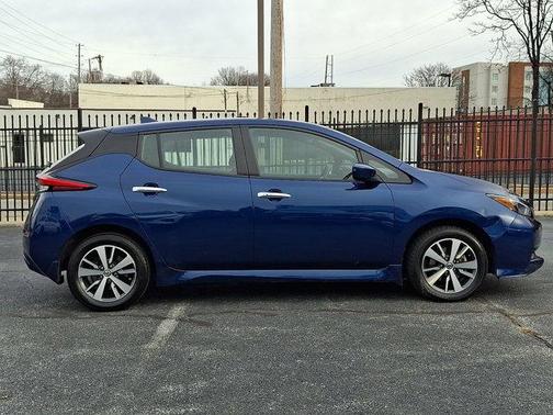 2022 Nissan Leaf S PLUS