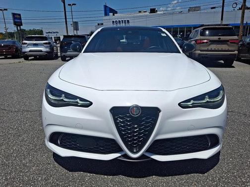 2024 Alfa Romeo Giulia Veloce