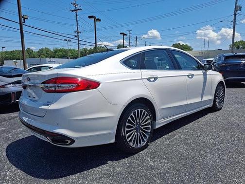 2017 Ford Fusion SE