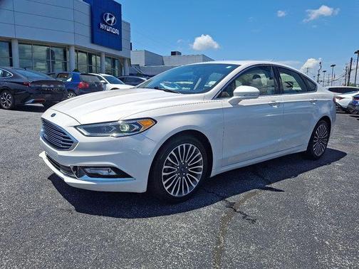 2017 Ford Fusion SE