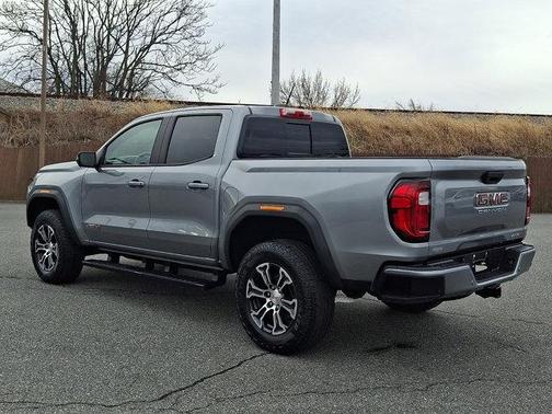 2023 GMC Canyon AT4