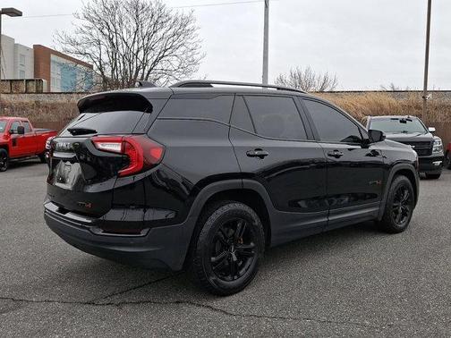 2023 GMC Terrain AT4