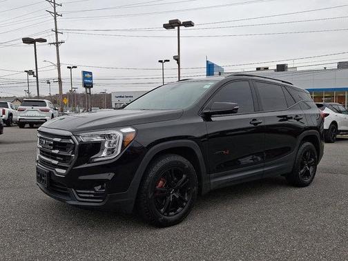 2023 GMC Terrain AT4