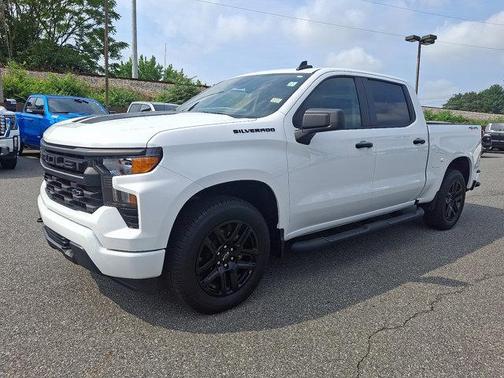 2024 Chevrolet Silverado 1500 Custom