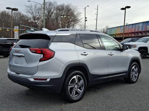 2021 GMC Terrain SLT