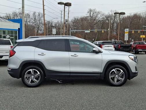 2021 GMC Terrain SLT