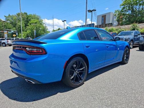2018 Dodge Charger SXT Plus