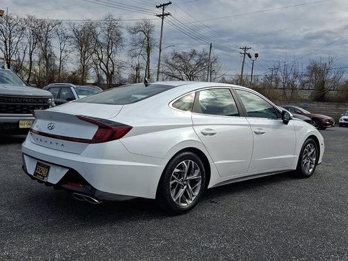 2021 Hyundai SONATA SEL