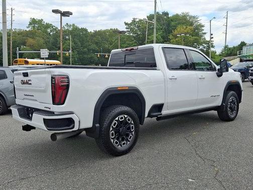 2024 GMC Sierra 2500 AT4