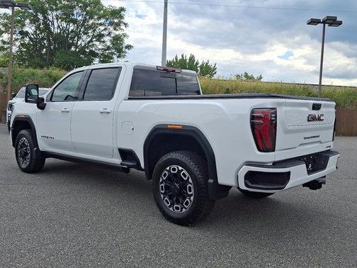 2024 GMC Sierra 2500 AT4