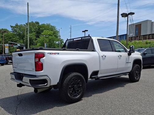 Iridescent Pearl Tricoat 2023 Chevrolet Silverado 2500 LTZ