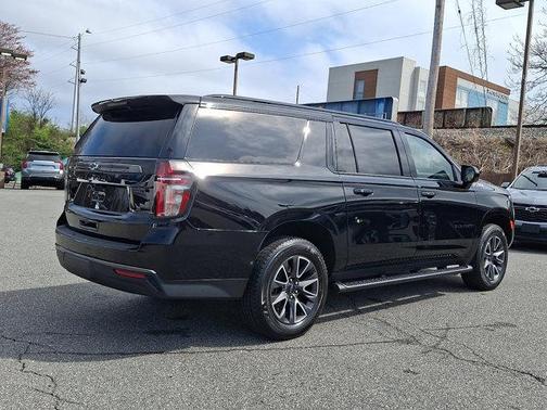 Black 2022 Chevrolet Suburban Z71