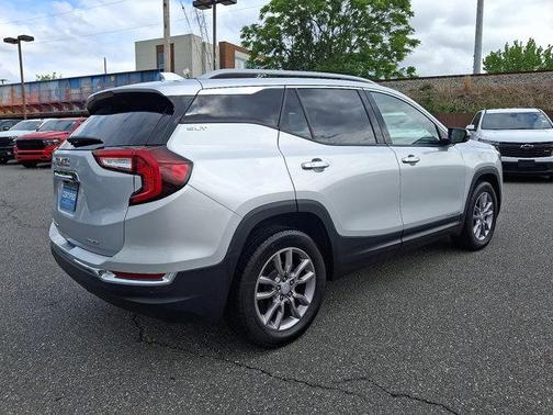 2022 GMC Terrain SLT