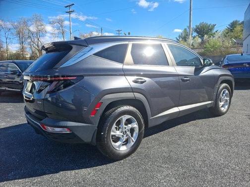 2022 Hyundai TUCSON SEL
