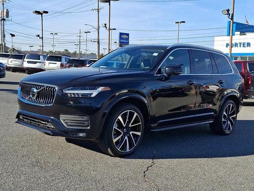 2020 Volvo XC90 T6 Momentum 7 Passenger