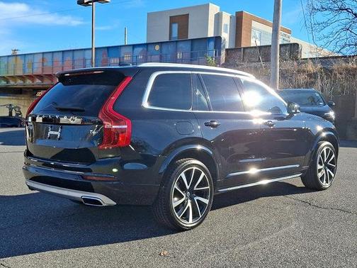 2020 Volvo XC90 T6 Momentum 7 Passenger