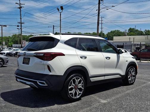 Snow White Pearl 2021 Kia Seltos SX