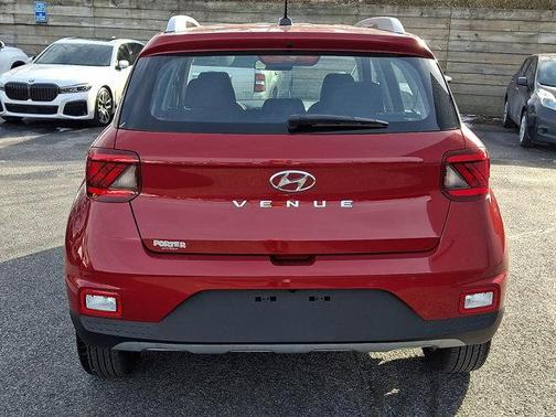 2023 Hyundai VENUE SEL