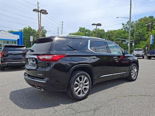 Mosaic Black Metallic 2018 Chevrolet Traverse Premier