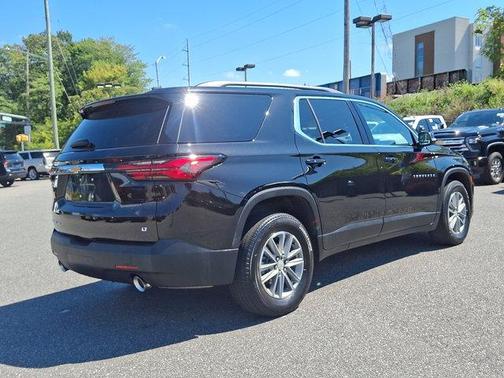 2022 Chevrolet Traverse LT Leather
