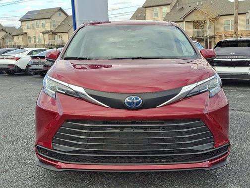 2021 Toyota Sienna LE