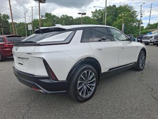 2025 Cadillac LYRIQ Sport