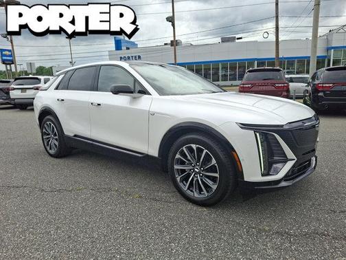 2025 Cadillac LYRIQ Sport