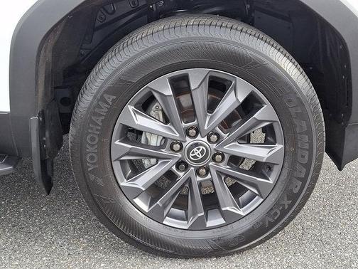 2025 Toyota Land Cruiser Base