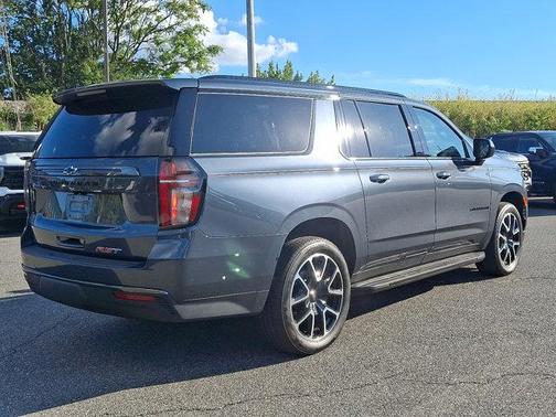2021 Chevrolet Suburban RST