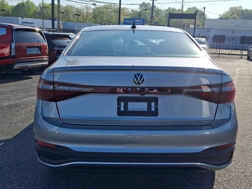 Pyrite Silver Metallic 2025 Volkswagen Jetta 1.5T SE