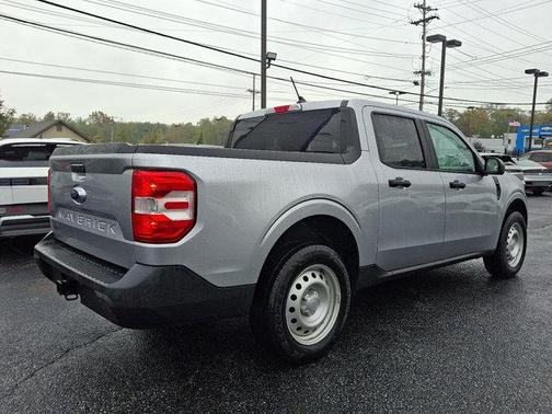 2022 Ford Maverick XL