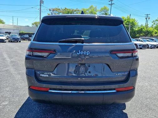 Metallic 2023 Jeep Grand Cherokee L Limited