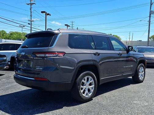 Metallic 2023 Jeep Grand Cherokee L Limited