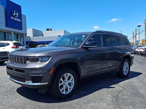 Metallic 2023 Jeep Grand Cherokee L Limited