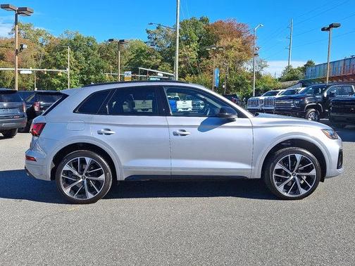 2023 Audi SQ5 3.0T Premium Plus