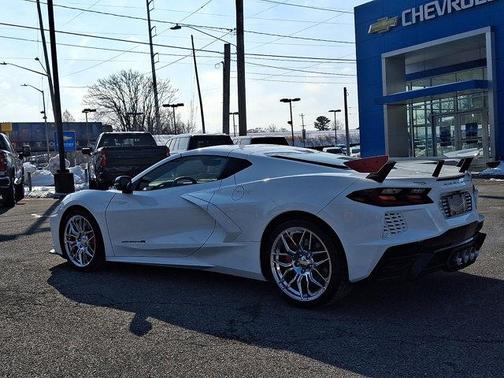 2025 Chevrolet Corvette Stingray w/2LT